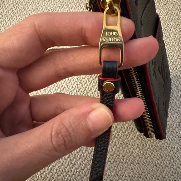 LV recto Versa in empriente leather - navy/blue - Picture 11 of 11